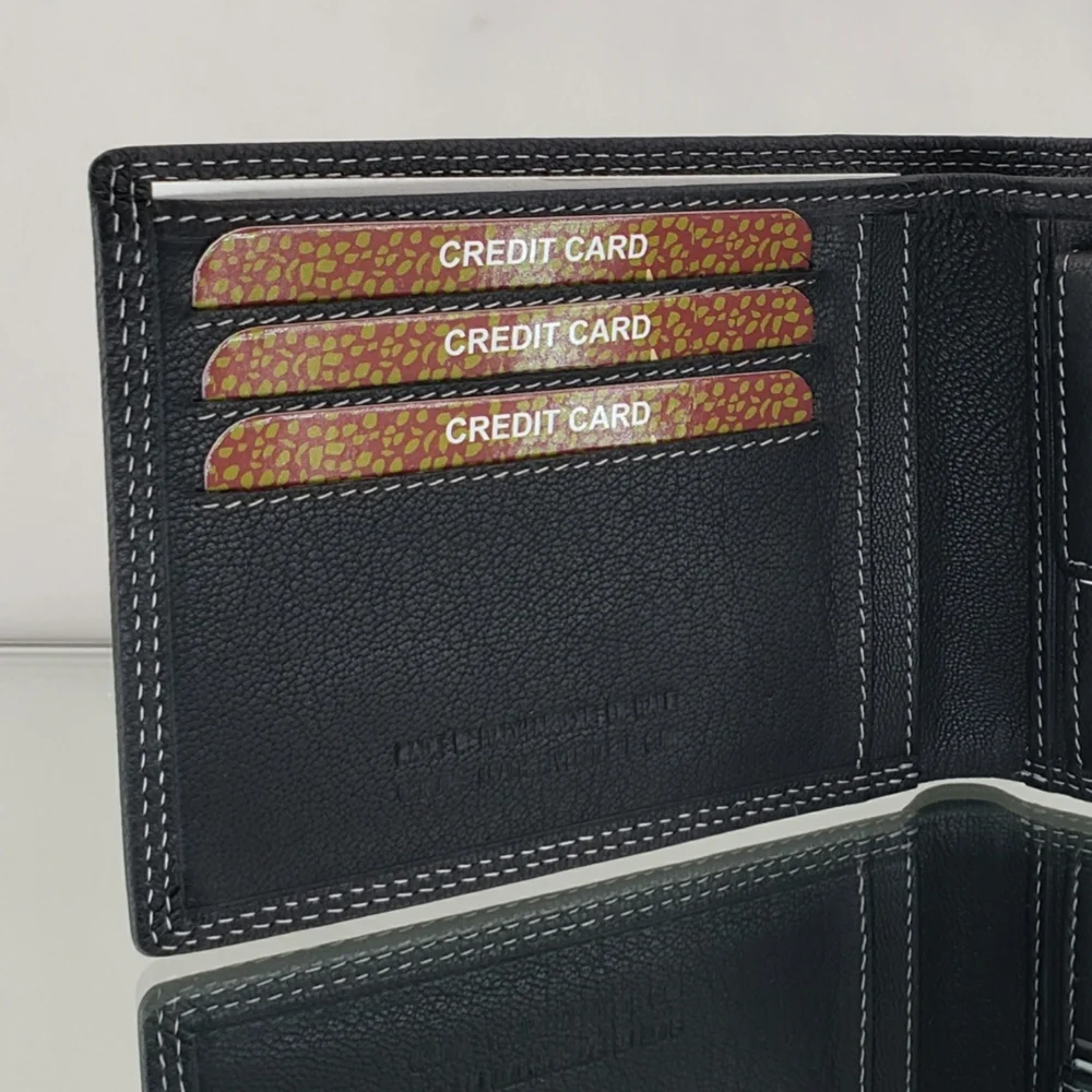Valentina Wallet Black In Pell Leather Pebbled Finish Bifold Wallet Logo Italy